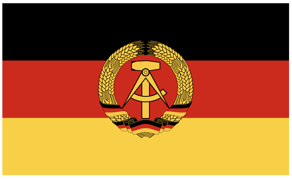 Welcher deutsche Staat hatte eine schwarz-rot-goldene Flagge mit Hammer, Zirkel und Ährenkranz?